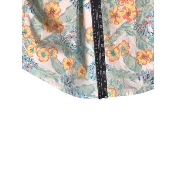 Chubbies Floral Button-Up Shirt Men’s Medium — Tropical, Casual, Resort - Picture 6 of 6